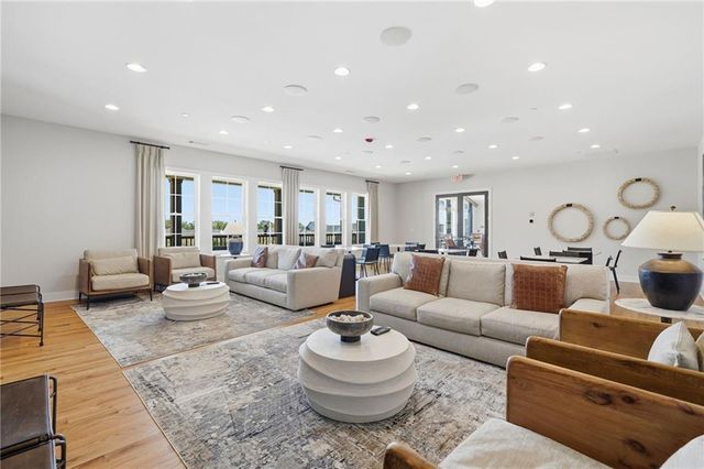 707 Evergreen Lane, Canton, GA 30114