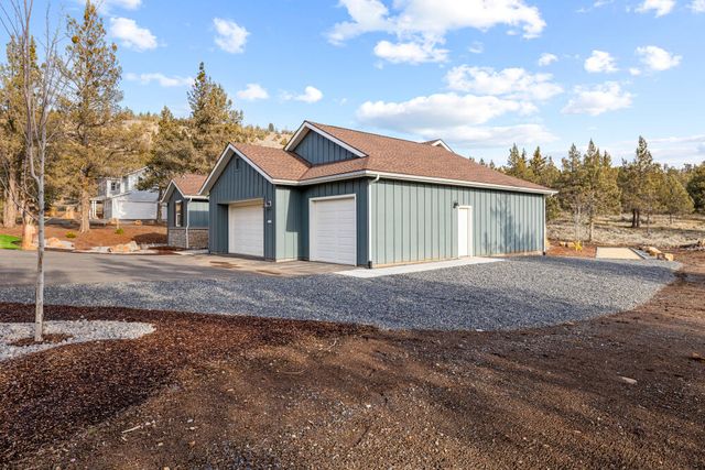 5730 Engleman Spruce Way, Klamath Falls, OR 97601