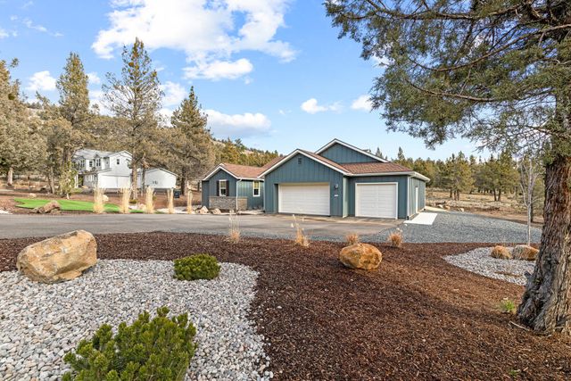 5730 Engleman Spruce Way, Klamath Falls, OR 97601