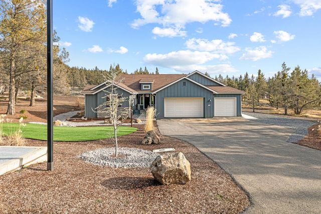 5730 Engleman Spruce Way, Klamath Falls, OR 97601