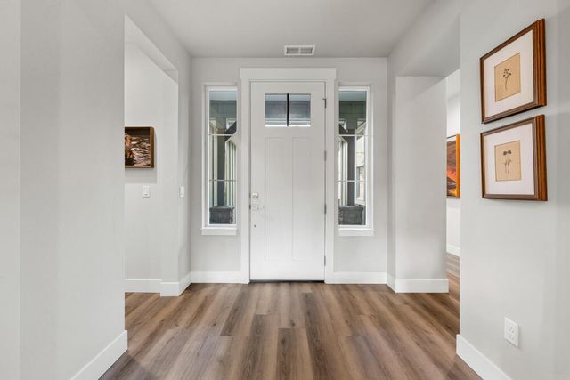 5730 Engleman Spruce Way, Klamath Falls, OR 97601