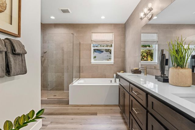 5730 Engleman Spruce Way, Klamath Falls, OR 97601