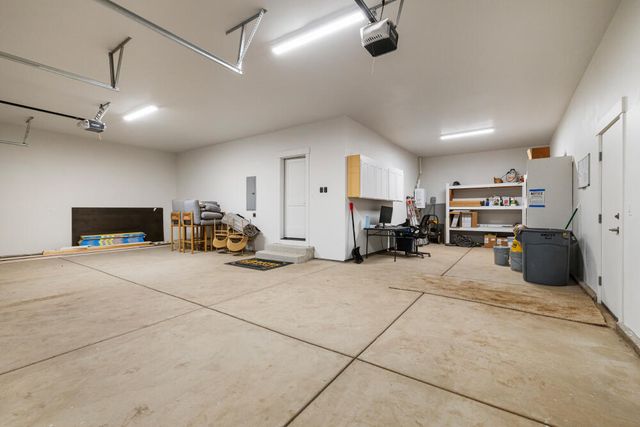 5730 Engleman Spruce Way, Klamath Falls, OR 97601