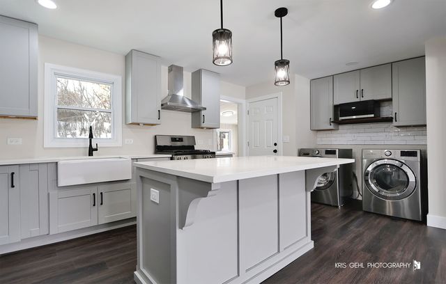 1007 Oeffling Drive, Mchenry, IL 60051