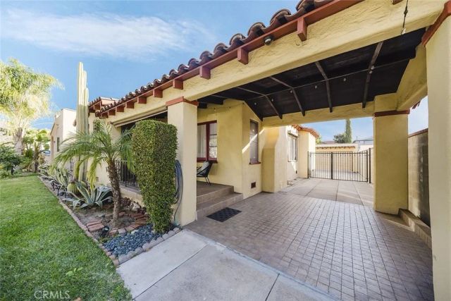 520 N Howard Street, Glendale, CA 91206