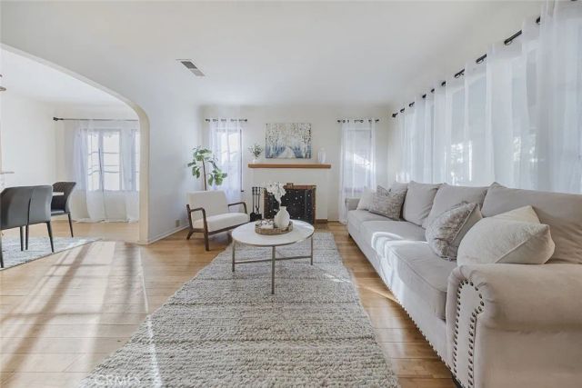 520 N Howard Street, Glendale, CA 91206