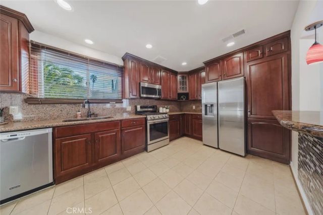 520 N Howard Street, Glendale, CA 91206