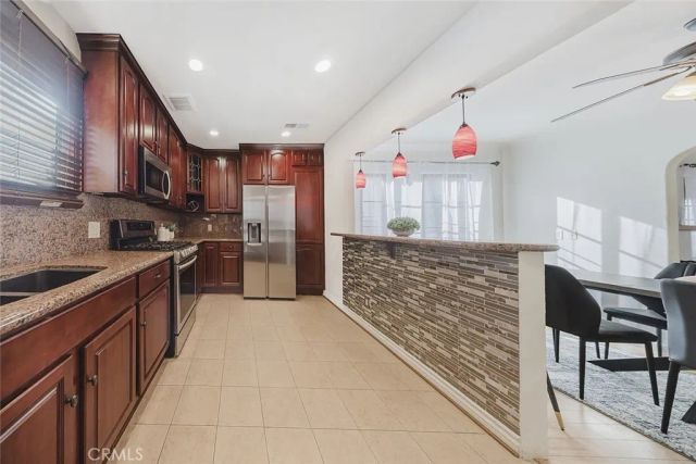 520 N Howard Street, Glendale, CA 91206