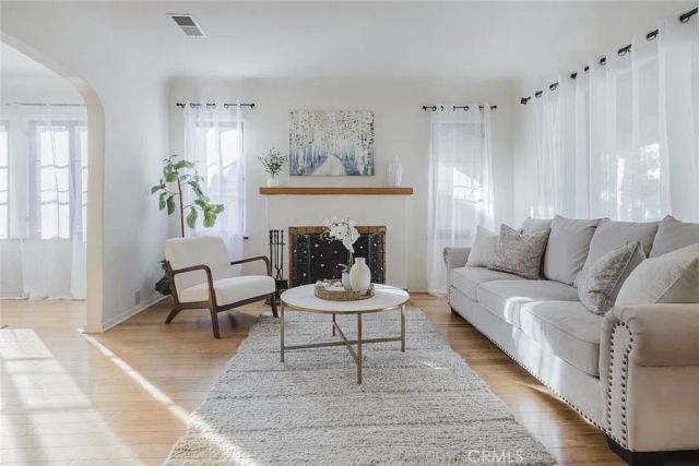 520 N Howard Street, Glendale, CA 91206