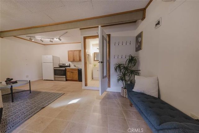 520 N Howard Street, Glendale, CA 91206