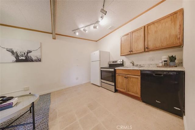 520 N Howard Street, Glendale, CA 91206