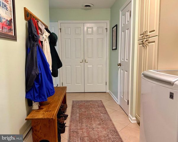 1300 UNIVERSITY DR, Yardley, PA 19067