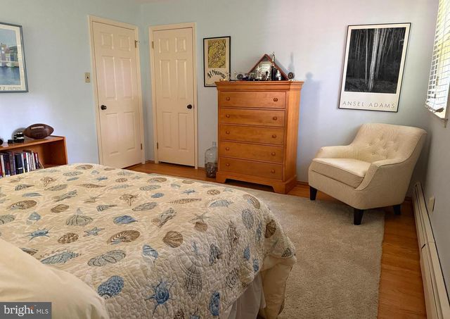 1300 UNIVERSITY DR, Yardley, PA 19067