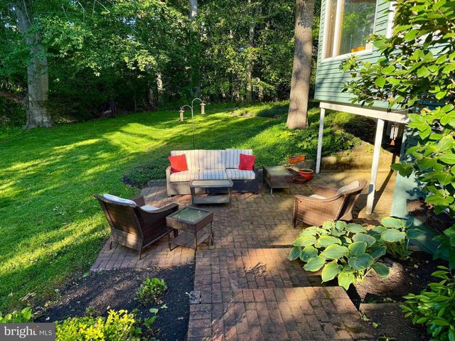 1300 UNIVERSITY DR, Yardley, PA 19067