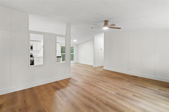 13488 Enchanted Cove, Willis, TX 77318