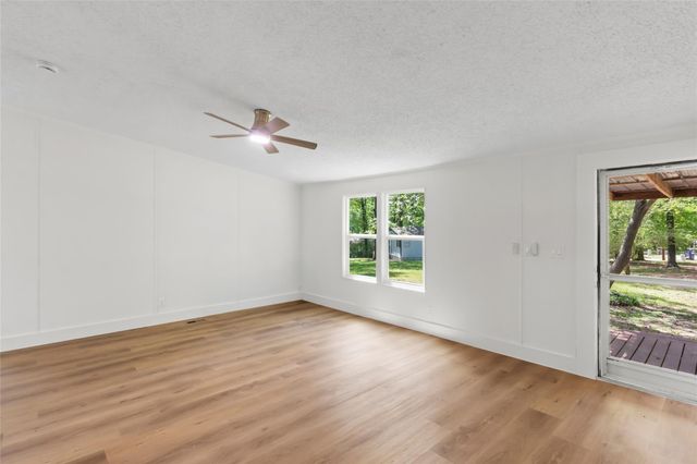 13488 Enchanted Cove, Willis, TX 77318