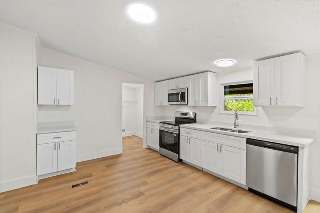 13488 Enchanted Cove, Willis, TX 77318