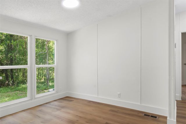 13488 Enchanted Cove, Willis, TX 77318