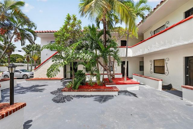 2300 NE 6th Avenue 201, Wilton Manors, FL 33305
