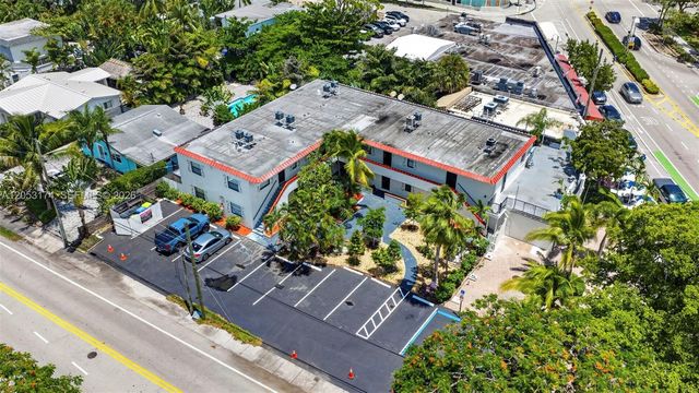 2300 NE 6th Avenue 201, Wilton Manors, FL 33305
