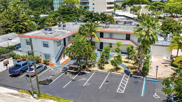 2300 NE 6th Avenue 201, Wilton Manors, FL 33305