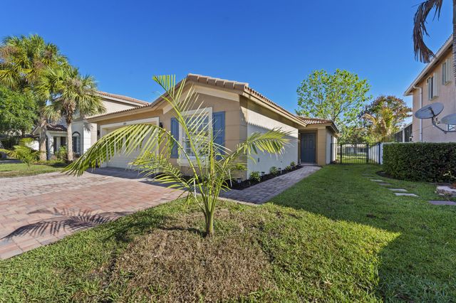1899 Newport Isles Boulevard, Port St. Lucie, Port St Lucie, FL 34953
