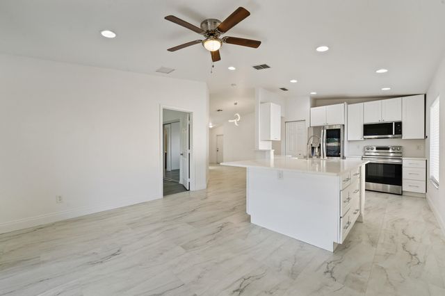 1899 Newport Isles Boulevard, Port St. Lucie, Port St Lucie, FL 34953