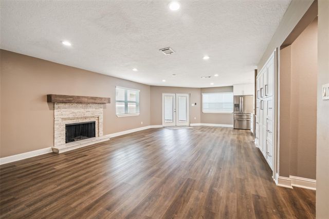 3019 Ramblewood Road, Montgomery, TX 77356