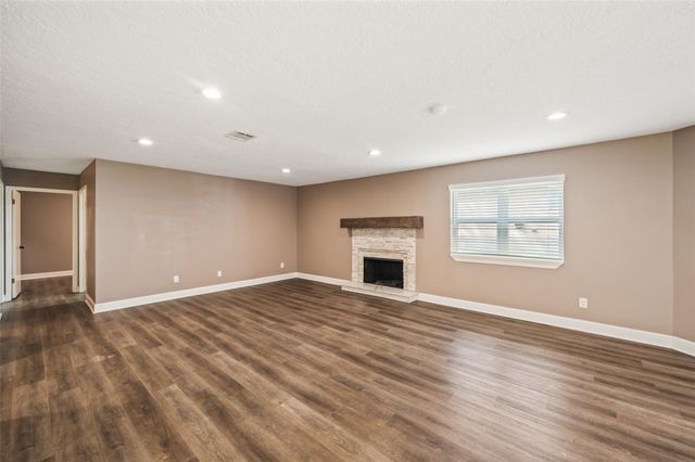 3019 Ramblewood Road, Montgomery, TX 77356