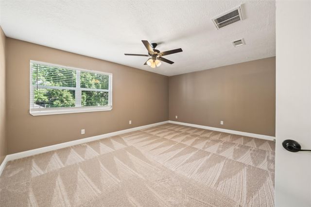 3019 Ramblewood Road, Montgomery, TX 77356