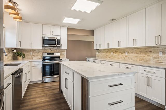 3019 Ramblewood Road, Montgomery, TX 77356