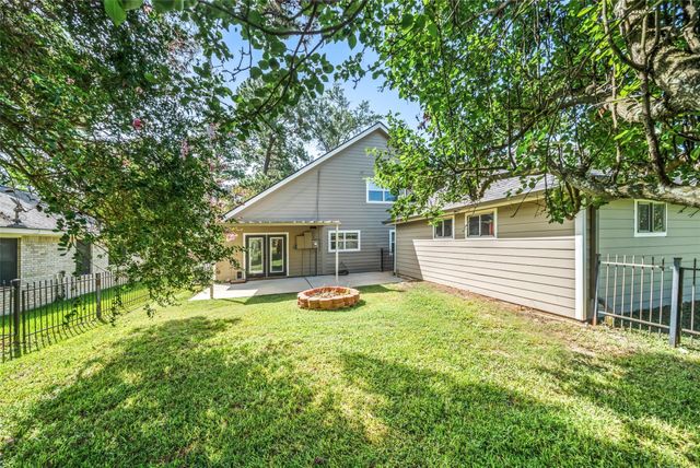 3019 Ramblewood Road, Montgomery, TX 77356