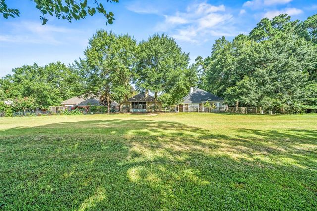 3019 Ramblewood Road, Montgomery, TX 77356