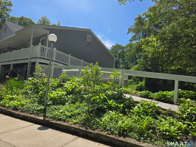86 Hidden Knolls Circle 86, Monroe, CT 06468