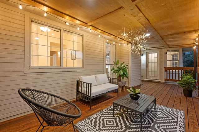 6925 AUCKLAND DR, Austin, TX 78749