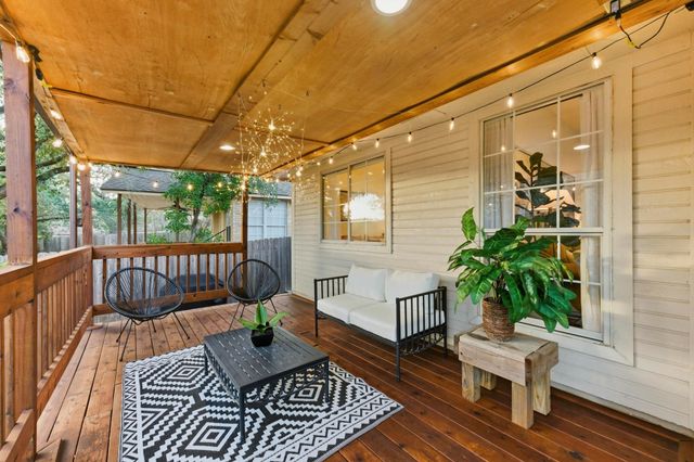 6925 AUCKLAND DR, Austin, TX 78749