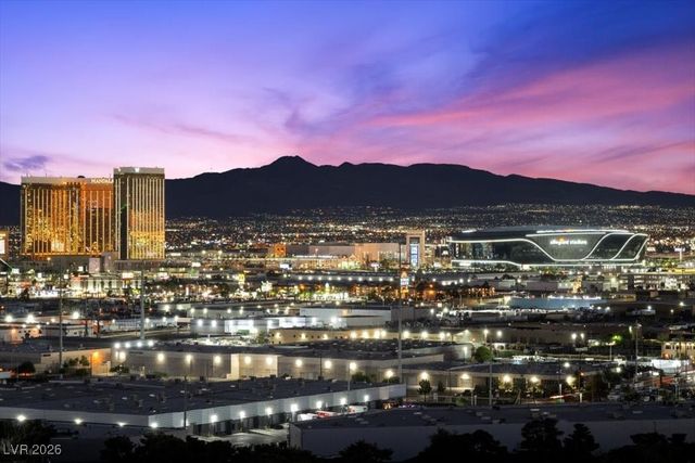 4381 FLAMINGO Road 21302, Las Vegas, NV 89103