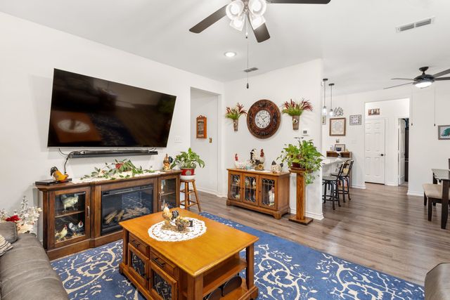 309 Stevens St, Gilmer, TX 75645