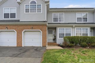 110 castle pointe Boulevard, Piscataway, NJ 08854