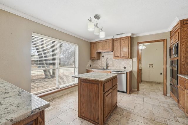 2549 Woodlake Drive, Abilene, TX 79606