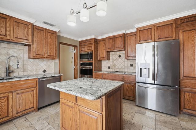 2549 Woodlake Drive, Abilene, TX 79606