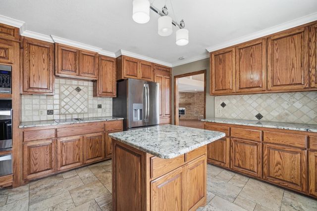 2549 Woodlake Drive, Abilene, TX 79606