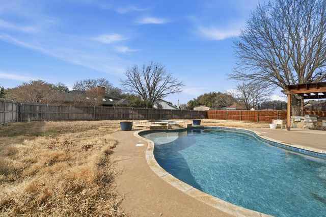 2549 Woodlake Drive, Abilene, TX 79606