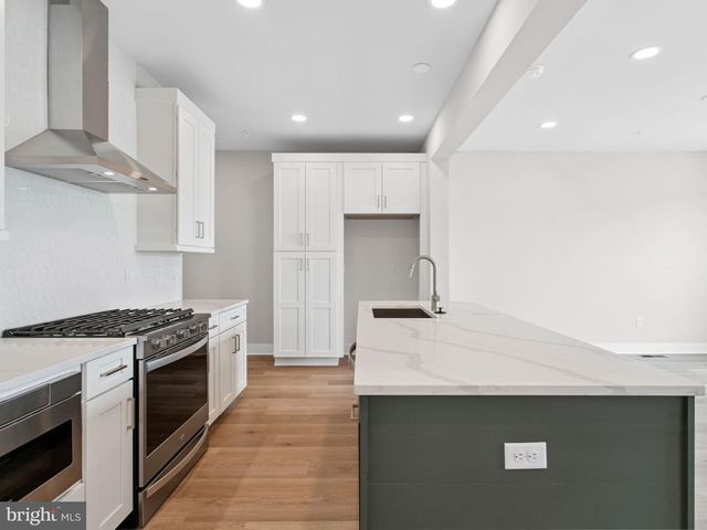 1132 ALDEN ST, Mount Joy, PA 17552