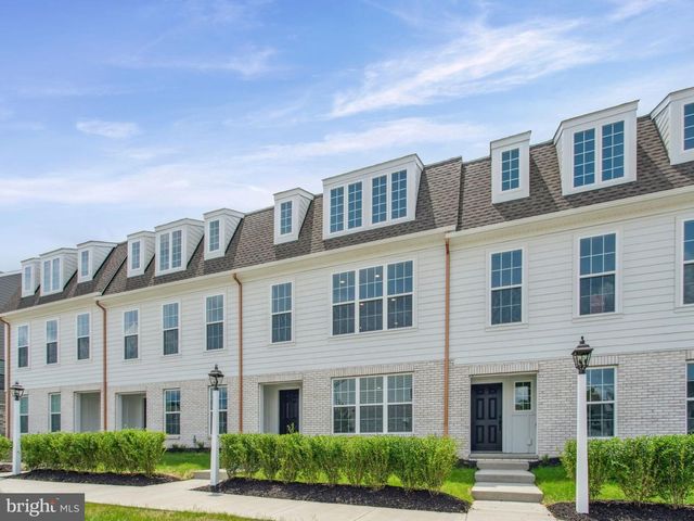 1132 ALDEN ST, Mount Joy, PA 17552