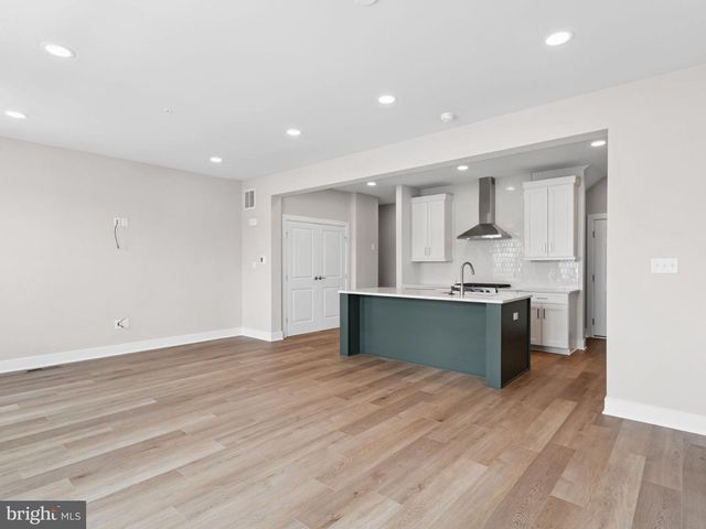 1132 ALDEN ST, Mount Joy, PA 17552