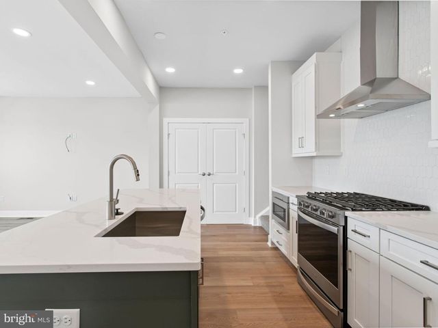 1132 ALDEN ST, Mount Joy, PA 17552