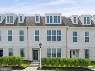 1132 ALDEN ST, Mount Joy, PA 17552