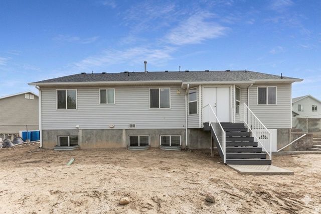3528 W CRAB APPLE CIR, Taylorsville, UT 84129