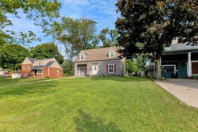 1805 6th Avenue, St Joseph, MO 64505